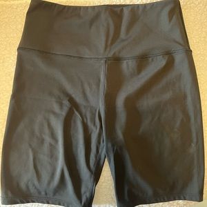 biker shorts 6 in